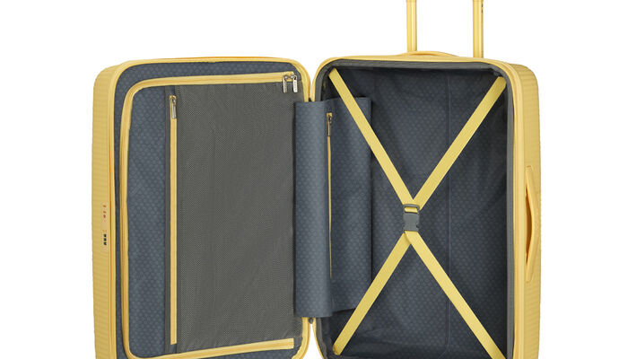 Innvendig organisering med en ekstra lomme med glidelås