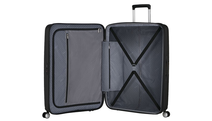 Innvendig organisering med en ekstra lomme med glidelås