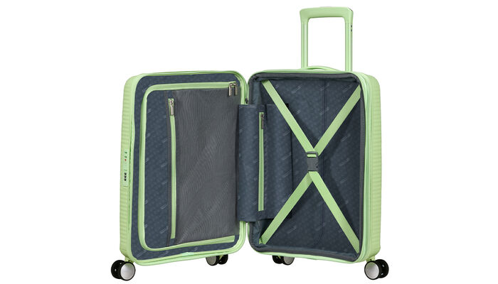 Innvendig organisering med en ekstra lomme med glidelås