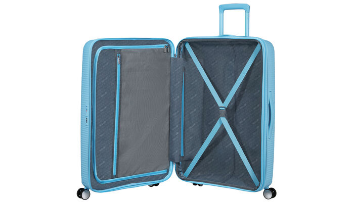 Innvendig organisering med en ekstra lomme med glidelås