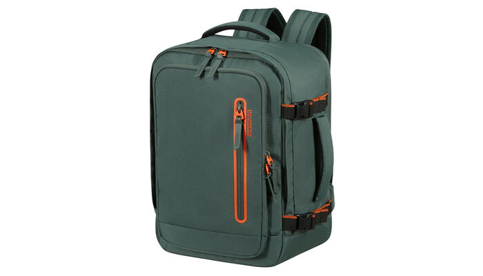 Oppfyller kravene til størrelse for gratis håndbagasje om bord hos Ryanair og Wizz Air