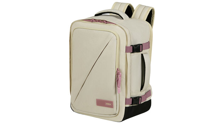 Oppfyller kravene til størrelse for gratis håndbagasje om bord hos Ryanair og Wizz Air