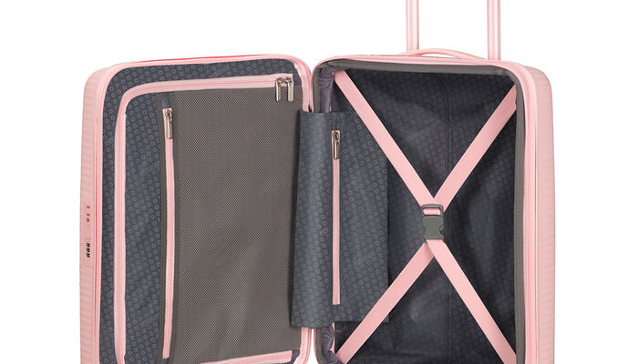 Innvendig organisering med en ekstra lomme med glidelås