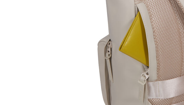 Skjult lomme på baksiden