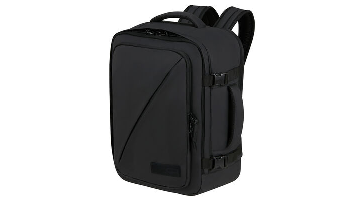 Oppfyller kravene til størrelse for gratis håndbagasje om bord hos Ryanair og Wizz Air