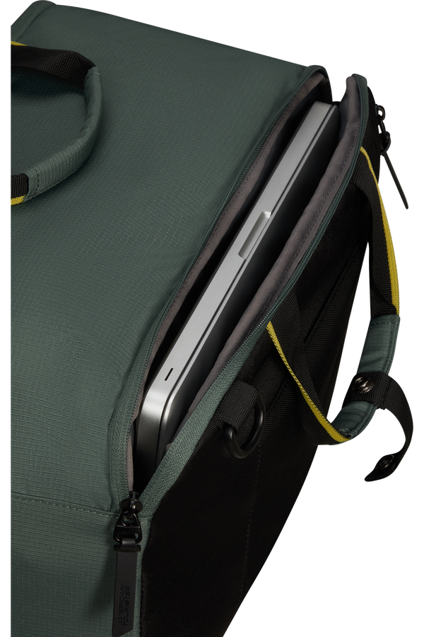 American Tourister Take2cabin 3-Way Boarding Bag  Dark Forest American Tourister Take2cabin 3-Way Boarding Bag  Dark Forest