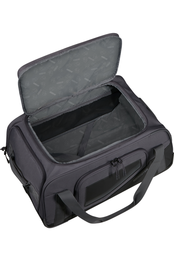 American Tourister City Racer Duffle with wheels S  Svart American Tourister City Racer Duffle with wheels S  Svart
