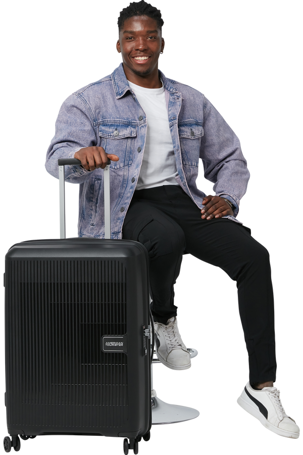 American Tourister Aerostep Spinner 67/24 Exp Tsa 67cm  Svart American Tourister Aerostep Spinner 67/24 Exp Tsa 67cm  Svart