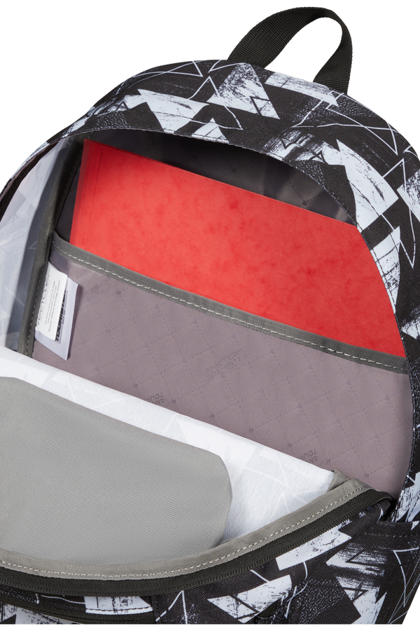 American Tourister Urban Groove Lifestyle Backpack  Black Triangle